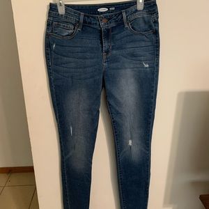 Old Navy Rockstar Jeans. Size 6 Long.